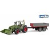 Bruder 2182 Fendt Vario 211 s čelním nakladačem a sklápěcím přívěsem Bruder 2182 Fendt Vario 211 s čelním nakladačem a sklápěcím přívěsem