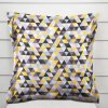 Biante Bavlnená obliečka na vankúš s lemom Sandra SA-218 Žlto-hnedo-ružové trojuholníčky 30 x 50 cm Biante Bavlnená obliečka na vankúš s lemom Sandra SA-218 Žlto-hnedo-ružové trojuholníčky 30 x 50 cm