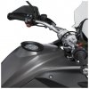 Objímka GIVI BF 17 pro uchycení na víčko nádrže BMW R 1200 R/GS/GSA a R 1250 R/GSA Objímka GIVI BF 17 pro uchycení na víčko nádrže BMW R 1200 R/GS/GSA a R 1250 R/GSA