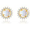 Šperky eshop - Puzetové náušnice zo žltého 9K zlata, kvietok, biely syntetický opál, číre zirkóny S4GG245.35 Šperky eshop - Puzetové náušnice zo žltého 9K zlata, kvietok, biely syntetický opál, číre zirkóny S4GG245.35