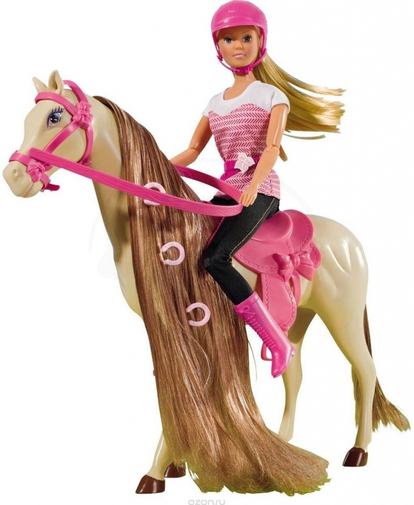 Simba Steffi Love s koněm s hnědou hřívou
