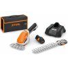 Stihl HSA 26 set (Ľahké akumulátorové nožnice na kríky s 2 nástavcami – nožom na trávu a 20cm lištou na úpravu živých plotov a okrasných stromov. Optimalizovaná geometira noža, protišmyková rukoväť.)