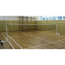 Pojazdné stojany na badminton