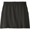 Patagonia Sukně Terrebonne Traveler Skort dámská Velikost: M / Barva (vzor): černá Patagonia Sukně Terrebonne Traveler Skort dámská Velikost: M / Barva (vzor): černá