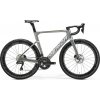Cestný bicykel MERIDA REACTO 8000 2025 Veľkosť rámu: L na výšku postavy 185-191 cm šedý(strieborný) Cestný bicykel MERIDA REACTO 8000 2025 Veľkosť rámu: L na výšku postavy 185-191 cm šedý(strieborný)