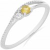 Nefertitis Prsteň strieborný s brúseným žltým zafírom a zirkónom Ag 925 031121 YS - 52 mm (US 6), 1,25 g Nefertitis Prsteň strieborný s brúseným žltým zafírom a zirkónom Ag 925 031121 YS - 52 mm (US 6), 1,25 g