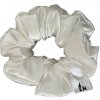 Gumička Scrunchie saténová luxusná Classic biela Gumička Scrunchie saténová luxusná Classic biela