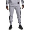 Under Armour | UA BASELINE FLEECE JOGGER | šedá| M Under Armour | UA BASELINE FLEECE JOGGER | šedá| M