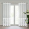 Takoy Biela záclona zo sieťoviny zdobená kvetmi s prídavkom drobných 3D perličiek 140x250 cm priechodka - JASMIN 2 Eva Minge-HF-479752 | 140 x 250 cm Takoy Biela záclona zo sieťoviny zdobená kvetmi s prídavkom drobných 3D perličiek 140x250 cm priechodka - JASMIN 2 Eva Minge-HF-479752 | 140 x 250 cm