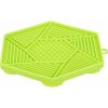 Lick´n´Snack hexagon s prísavkami podložka na pomalé kŕmenie TPR plast 17 cm Lick´n´Snack hexagon s prísavkami podložka na pomalé kŕmenie TPR plast 17 cm