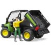 Bruder 2490 John Deere Gator XUV 855D s řidičem Bruder 2490 John Deere Gator XUV 855D s řidičem