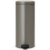 Brabantia Pedálový odpadkový kôš NEWICON 30 l, platina Brabantia Pedálový odpadkový kôš NEWICON 30 l, platina