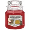 Yankee Candle Vonná sviečka Apple Cinnamon Cider, vôňa teplého jablčného muštu so škoricou, 104 g, 1613610E Yankee Candle Vonná sviečka Apple Cinnamon Cider, vôňa teplého jablčného muštu so škoricou, 104 g, 1613610E