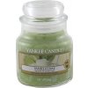 Yankee Candle Vanilla Lime vonná sviečka 104 g