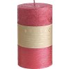 Vianočná sviečka Rustic Metalic valec Ø7x15 cm červená Vianočná sviečka Rustic Metalic valec Ø7x15 cm červená