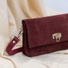 Ammyla Kožená kabelka Daria (velur burgundy) Crossbody popruh: kožený Ammyla Kožená kabelka Daria (velur burgundy) Crossbody popruh: kožený