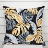 Biante Bavlnená obliečka na vankúš Sandra SA-228 Sivé a zlaté tropické listy na čiernom 50 x 70 cm Biante Bavlnená obliečka na vankúš Sandra SA-228 Sivé a zlaté tropické listy na čiernom 50 x 70 cm