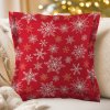 Biante Bavlnená obliečka na vankúš s lemom Sandra SA-702 Vianočné vločky na červenom 50 x 50 cm Biante Bavlnená obliečka na vankúš s lemom Sandra SA-702 Vianočné vločky na červenom 50 x 50 cm