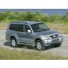 Priečniky Aurilis Trax Black pre Mitsubishi Pajero 2000-2006 s pozdĺžnikmi Priečniky Aurilis Trax Black pre Mitsubishi Pajero 2000-2006 s pozdĺžnikmi