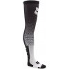 FOX MX ponožky pod ortézy FLEXAIR FRACTURE black/white - M FOX MX ponožky pod ortézy FLEXAIR FRACTURE black/white - M