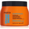Matrix Mega Sleek Smoothing Mask maska na vlasy pre nepoddajné a krepovité vlasy 500 ml Matrix Mega Sleek Smoothing Mask maska na vlasy pre nepoddajné a krepovité vlasy 500 ml