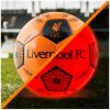 Liverpool FC Futbalová lopta Liverpool FC, svietiaca LED, oranžová, veľ. 5 Liverpool FC Futbalová lopta Liverpool FC, svietiaca LED, oranžová, veľ. 5
