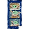 Carbotex Bavlnená plážová osuška Star Wars Baby Yoda motív Snack Time 70 x 140 cm