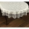 Obrus oválny krémový s kvetinami a čipkou Šírka 150 cm | Dĺžka 260 cm krémová Obrus oválny krémový s kvetinami a čipkou Šírka 150 cm | Dĺžka 260 cm krémová