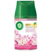 Air Wick náplň do zariadenia 250ml Magnólia - Kvet Čerešne Air Wick náplň do zariadenia 250ml Magnólia - Kvet Čerešne