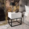 NOČNÝ STOLÍK EDWARD II BIELY VYSOKÝ LESK + ČIERNY OCEĽOVÝ PODSTAVEC NOČNÝ STOLÍK EDWARD II BIELY VYSOKÝ LESK + ČIERNY OCEĽOVÝ PODSTAVEC