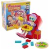 Tomy Chamtivá babka Tomy Chamtivá babka