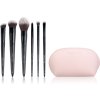 Brushworks Essentials Makeup Brush Set kozmetická taška 1 ks + štetec na očné tiene 3 ks + Brushworks Precise Brow skosený štetec na obočie 1 ks + Brushworks Precise Angled Concealer Buffing Brush šte Brushworks Essentials Makeup Brush Set kozmetická taška 1 ks + štetec na očné tiene 3 ks + Brushworks Precise Brow skosený štetec na obočie 1 ks + Brushworks Precise Angled Concealer Buffing Brush šte