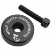Viečko hlavového zloženia WOLF TOOTH ULTRALIGHT STEM CAP čierna + 10mm spacer Viečko hlavového zloženia WOLF TOOTH ULTRALIGHT STEM CAP čierna + 10mm spacer