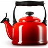 Le Creuset kanvica, čajník, tradičný 2,1 l červený Le Creuset kanvica, čajník, tradičný 2,1 l červený