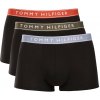 3PACK pánske boxerky Tommy Hilfiger čierne (UM0UM03881 0UC) XL 120 dní na výmenu alebo vrátenie tovaru! 3PACK pánske boxerky Tommy Hilfiger čierne (UM0UM03881 0UC) XL 120 dní na výmenu alebo vrátenie tovaru!