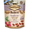 Carnilove Maškrta pre psa makrela s malinami crunchy 200 g