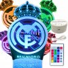 Nočná lampa Creative Real Madrid, viacfarebná LED s diaľkovým ovládaním, 18 cm Nočná lampa Creative Real Madrid, viacfarebná LED s diaľkovým ovládaním, 18 cm