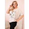 Kesi Włoski Dámska blúzka Plus Size z viskózy s kvetinovou potlačou a nápisom béžová biela One size Kesi Włoski 5907302843418 Kesi Włoski Dámska blúzka Plus Size z viskózy s kvetinovou potlačou a nápisom béžová biela One size Kesi Włoski 5907302843418