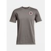 Tričko Under Armour UA ALMA MATER CREST HW Concrete XL Tričko Under Armour UA ALMA MATER CREST HW Concrete XL