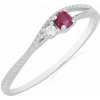 Nefertitis Prsteň strieborný s brúseným rubínom a zirkónom Ag 925 031121 RB - 52 mm (US 6), 1,25 g Nefertitis Prsteň strieborný s brúseným rubínom a zirkónom Ag 925 031121 RB - 52 mm (US 6), 1,25 g