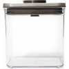 Dóza na potraviny POP STEEL 2,6 l, veľká štvorcová, plastová, OXO Dóza na potraviny POP STEEL 2,6 l, veľká štvorcová, plastová, OXO
