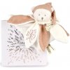 Doudou et Compagnie Paris Darčeková sada Plyšový muchláčik medvedík s čiapočkou 25 cm ružový Doudou Doudou et Compagnie Paris Darčeková sada Plyšový muchláčik medvedík s čiapočkou 25 cm ružový Doudou