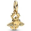 Visiaci prívesok PANDORA Disney Pozlátený Aladin, Skarabeus 762345C01 Visiaci prívesok PANDORA Disney Pozlátený Aladin, Skarabeus 762345C01