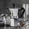 BIALETTI Moka Express pre 6 šálky espressa (6 tz) - taliansky hliníkový tlakový kávovar BIALETTI Moka Express pre 6 šálky espressa (6 tz) - taliansky hliníkový tlakový kávovar