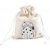 Darčekové vrecúško s drevenou mačkou 14,5x19,5 cm zamatové - 1 ks 1 krémová svetlá Darčekové vrecúško s drevenou mačkou 14,5x19,5 cm zamatové - 1 ks 1 krémová svetlá