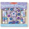 Melissa & Doug Drevené korálky na navliekanie Kvietky s trblietkami Melissa & Doug Drevené korálky na navliekanie Kvietky s trblietkami