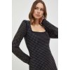 Šaty Guess EMILIE W4RK46.KBZX0 čierna S Šaty Guess EMILIE W4RK46.KBZX0 čierna S