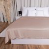 Biante Zamatový prehoz na posteľ Velvet Prémium SVP-043 Púdrovo ružový 260x280 cm Biante Zamatový prehoz na posteľ Velvet Prémium SVP-043 Púdrovo ružový 260x280 cm