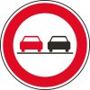 Dopravná značka – Zákaz predbiehania Dopravná značka – Zákaz predbiehania