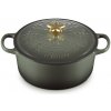 Le Creuset Signature - Liatinový vianočný hrniec so zlatou hviezdou 24 cm Noel Thyme Le Creuset Signature - Liatinový vianočný hrniec so zlatou hviezdou 24 cm Noel Thyme